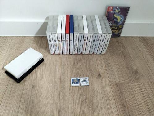 Nintendo - DS lite - with huge Pokémon collection -, Games en Spelcomputers, Spelcomputers | Overige Accessoires
