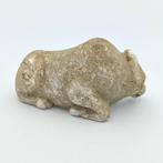 Oud West-Aziatisch Marmer Rustende Bull Kraal Talisman - 80