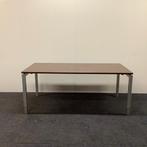 Tweedehands verstelbaar bureau 180x90 cm, Donker bruin blad, Huis en Inrichting, In hoogte verstelbaar, Gebruikt, Bureau