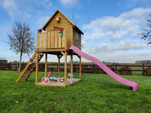 Groot speelhuis met glijbaan en vogelhuisje, Enfants & Bébés, Jouets | Extérieur | Aires de jeux