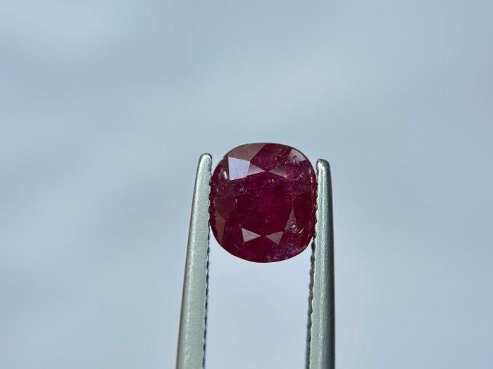 Zonder Minimumprijs - 1 pcs Rood Robijn - 2.47 ct -, Handtassen en Accessoires, Edelstenen