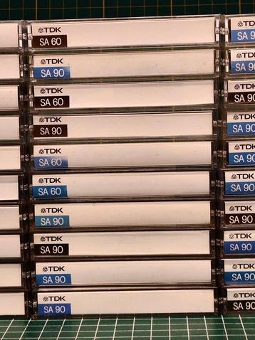 TDK - Type II chrome blanc-bleu Cassette audio vierge -