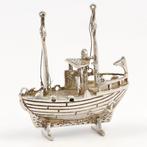 NO RESERVE - Vissersboot - Miniatuur figuur - .925 zilver