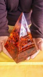 Amber Grote Baltische Amber Piramide - Hoogte: 17 cm -