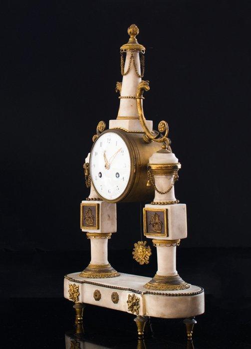 Portico klok Louis XVI Marmer, Brons - 1795, Antiquités & Art, Antiquités | Horloges