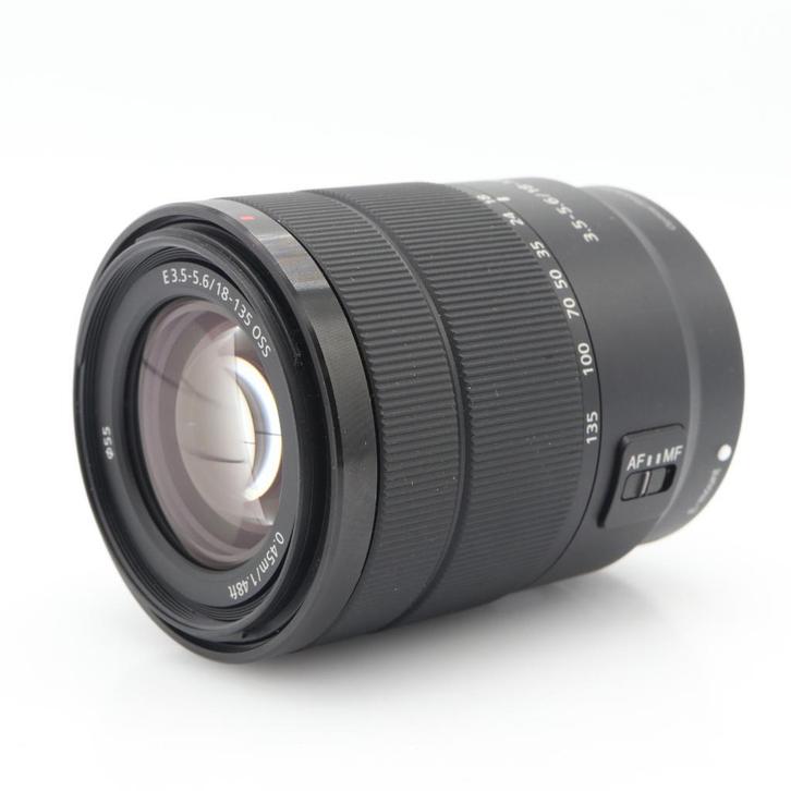 Sony E 18-135mm F/3.5-5.6 OSS | Tweedehands, Audio, Tv en Foto, Foto | Lenzen en Objectieven, Zo goed als nieuw, Verzenden