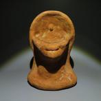 Etruscan Terracotta Zeer zeldzaam Votief model van een mond.