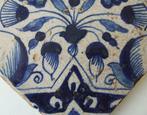 Carreau - carreau Blauwe Ster-Tulp--édition rare - 1600-1650, Antiek en Kunst