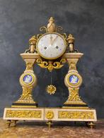 Pendule - - Verguld brons - 1750-1800 - Franse haardklok