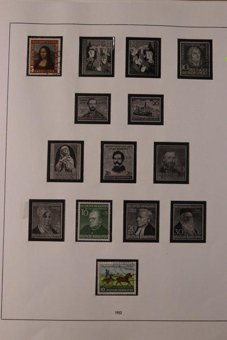 Wereld 1920/2002 - Set van 3 voorgedrukte albums, 2 ordners,, Postzegels en Munten, Postzegels | Amerika