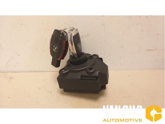 Contactslot Schakelaar Mercedes CLA O183734, Auto-onderdelen, Carrosserie