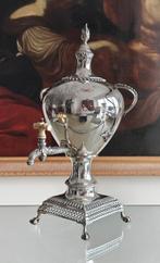 Francis Butty & Nicholas Dumee - Samovar - .925 zilver, Antiek en Kunst