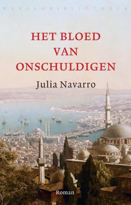 Het bloed van onschuldigen 9789028425545 Julia Navarro, Boeken, Romans, Gelezen, Verzenden
