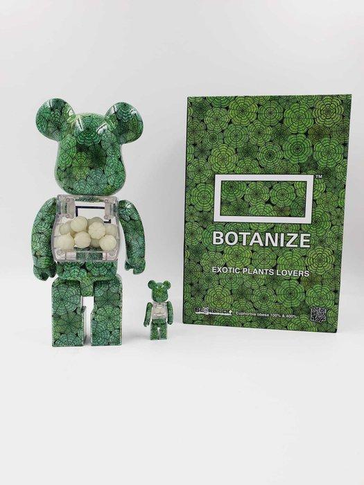 Medicom Toy - Be@rbrick Euphorbia obesa GID BOTANIZE 400%, Antiek en Kunst, Kunst | Designobjecten