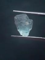 Natural greenish blue Aquamarine - 3.777 ct - Rough Gemstone, Verzamelen, Mineralen en Fossielen, Verzenden