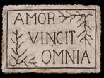 Sculpture, Bassorilievo  Amor Vincit Omnia  - 18 cm -