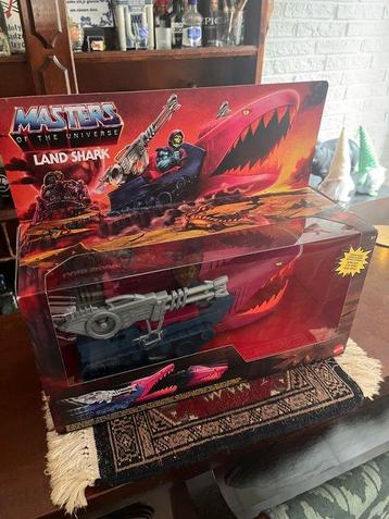 Mattel - Figurine articulée Masters of the Universe Land