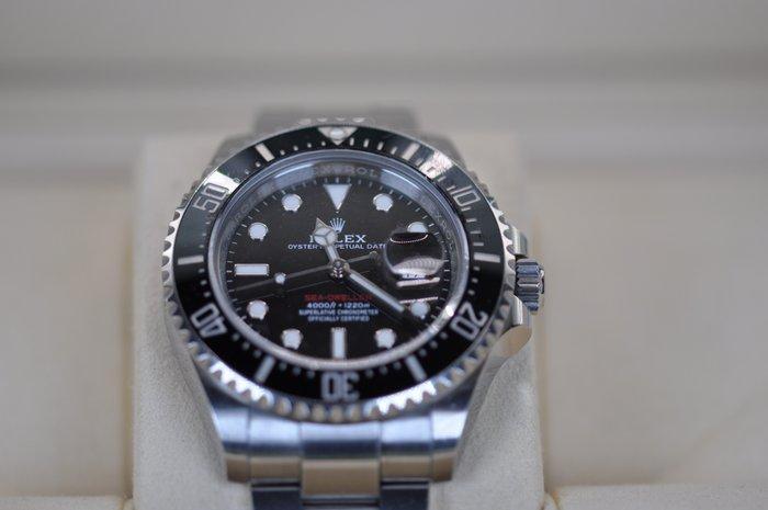 Rolex - Sea-Dweller RED LINE 4000ft/1220m - 126600 - Full, Handtassen en Accessoires, Horloges | Heren