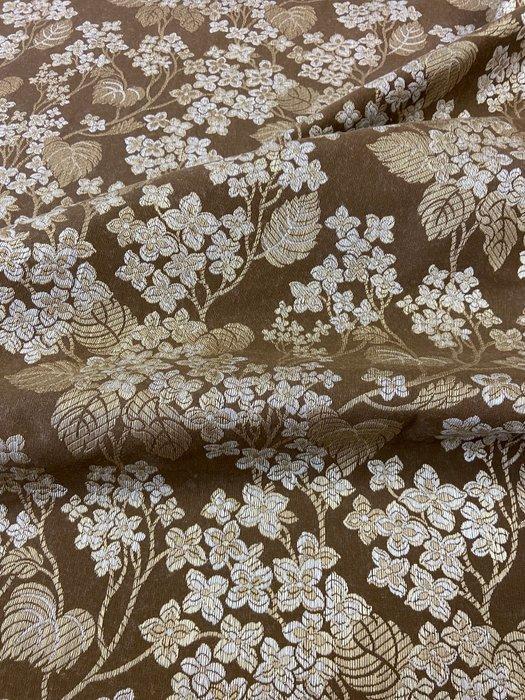 Tijdloze elegantie. Jacquard-fluwelen stof met bloemmotief, Antiek en Kunst, Antiek | Tapijten, Tafelkleden en Textiel