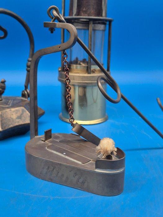 Olielamp - Verzameling historische mijnlampen –, Antiek en Kunst, Curiosa en Brocante