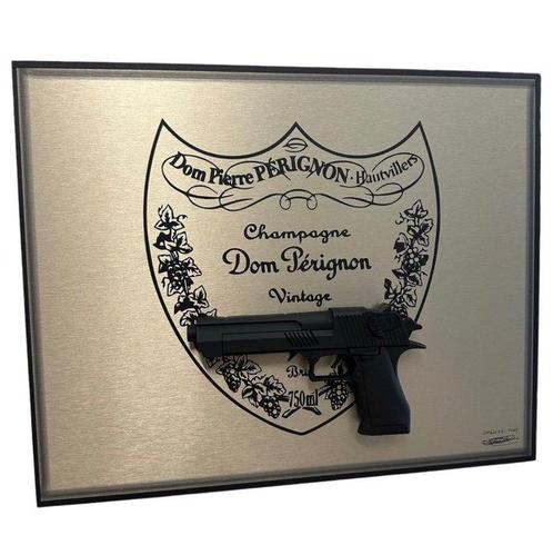 Daluxe Art - 1999 • Dom Perignon Brushed Gold Gun, Antiquités & Art, Art | Peinture | Moderne