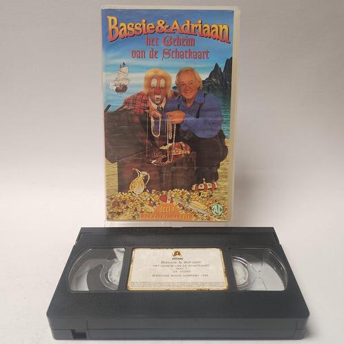 Bassie & Adriaan het Geheim van de Schatkaart VHS, Cd's en Dvd's, VHS | Kinderen en Jeugd, Zo goed als nieuw, Ophalen of Verzenden