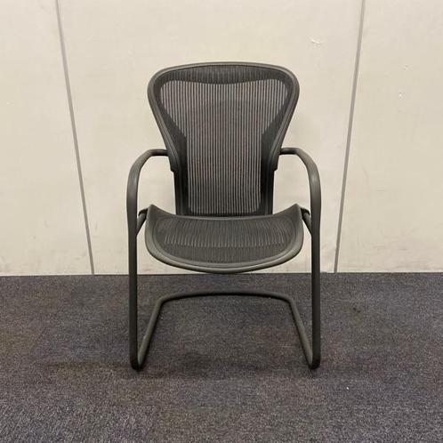 Tweedehands Herman Miller vergaderstoel Aeron maat B,, Huis en Inrichting, Stoelen, Zwart, Gebruikt, Eén