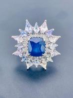 Ring - 14 karaat Witgoud - 7.53ct. tw. Saffier - Saffier -, Handtassen en Accessoires, Ringen, Nieuw