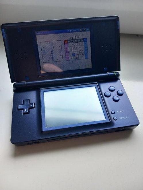 Nintendo - DS lite - refurbished with R4 - Spelcomputer, Games en Spelcomputers, Spelcomputers | Overige Accessoires