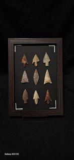 Néolithique Silex collection de pointe de flèche - 170 mm, Collections, Minéraux & Fossiles