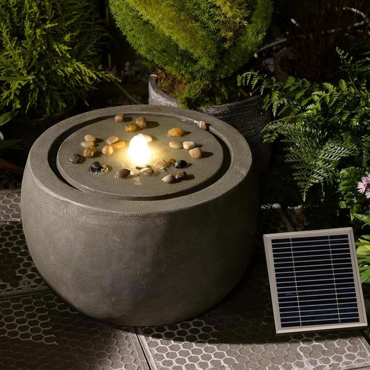 Fontein - Tuinfontein - Zonne energie - 45x45x23cm - Zwart, Huis en Inrichting, Woonaccessoires | Overige, Nieuw, Verzenden