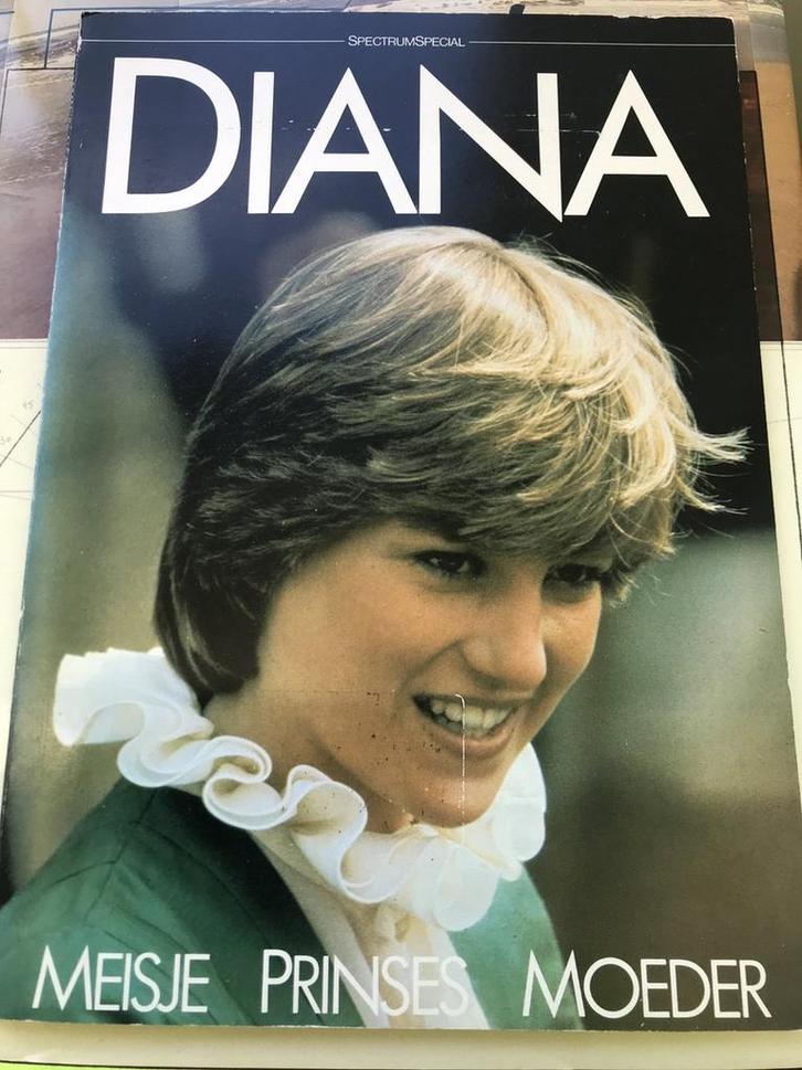 Diana meisje prinses moeder 9789027444585 Junor, Boeken, Overige Boeken, Gelezen, Verzenden