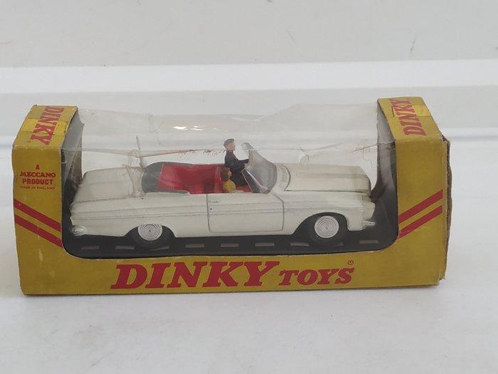 Dinky Toys 1:48 - Model sportwagen (2) - First Original, Hobby en Vrije tijd, Modelauto's | 1:5 tot 1:12