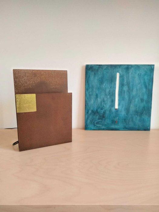 OUT design - Roberto Dagnino - Tafellamp - Doratae - Corten, Antiek en Kunst, Antiek | Verlichting