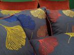 Ensemble de coussins avec tissu Ginkgo, par Manufatti