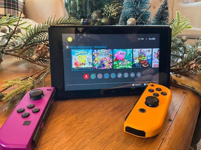 Nintendo - Switch - Large lot including Nintendo Switch +, Games en Spelcomputers, Spelcomputers | Overige Accessoires