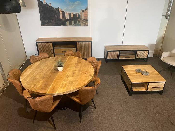 Nieuw interieur voor Kerstmis., Huis en Inrichting, Complete eetkamers, Nieuw, Ophalen