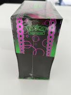 Pokémon Elite trainer box - Shrouded Fable (ETB) - Scarlet &, Hobby en Vrije tijd, Nieuw