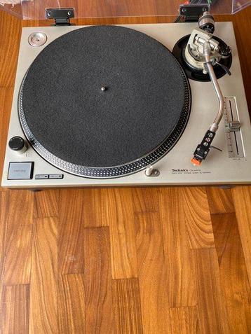 Technics - SL 1200 MK2 Table tournante beschikbaar voor biedingen