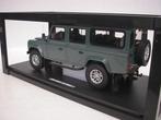 GT Spirit 1:18 - Modelauto - Land Rover Defender 3 Station