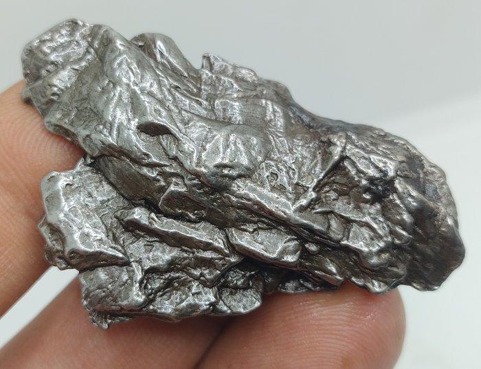 Belle météorite - Champ du Ciel en Argentine - 45.5 g, Verzamelen, Mineralen en Fossielen