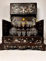 Armoire à liqueurs - Acajou, Cristal, Bronze - Asian,