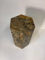 Socle architectural - RQCK - 2025 - Socle / table dappoint