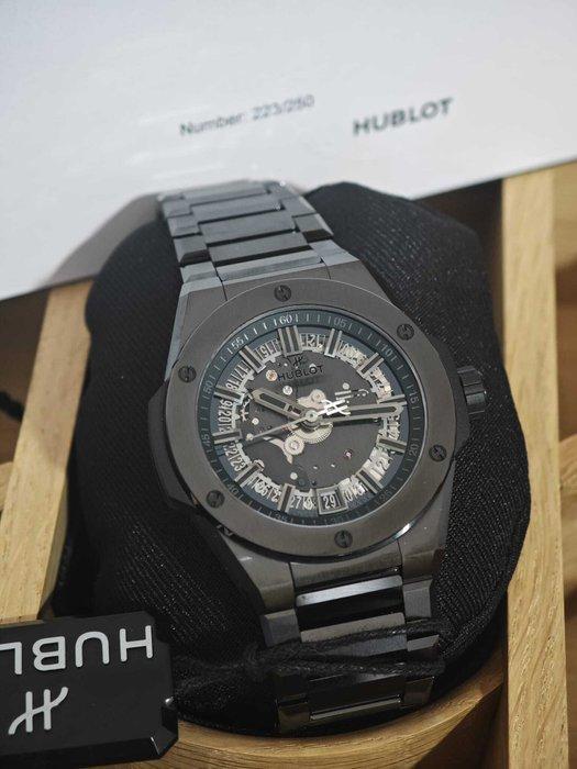 Hublot - Big Bang Integrated Time Only - All Black Limited, Handtassen en Accessoires, Horloges | Heren