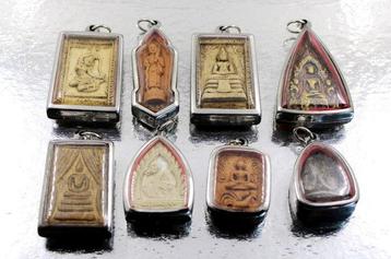 8 pendentifs talismans / amulettes pour la méditation, la