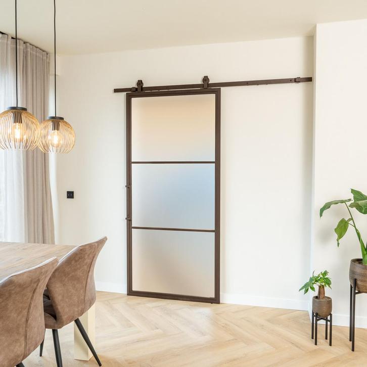 Stalen Schuifdeur - 3 Vlaks - Brons - Mat glas *, Doe-het-zelf en Bouw, Raamkozijnen en Schuifdeuren, Inclusief glas, Nieuw, Metaal