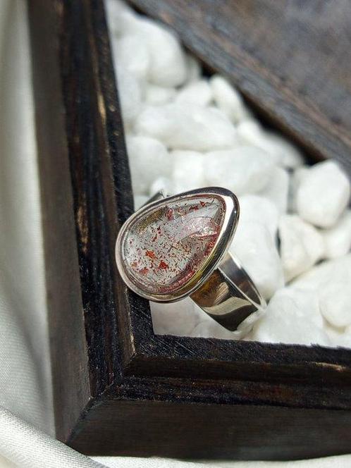 Rozenkwarts ring in 925 zilver, met topkwaliteit rozenkwarts, Verzamelen, Mineralen en Fossielen
