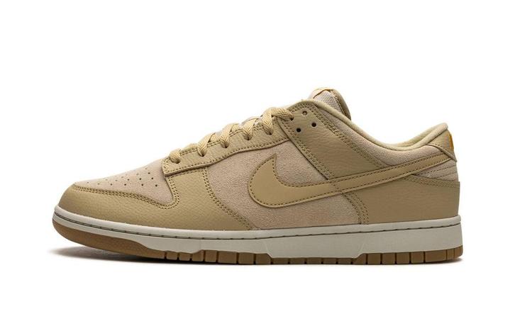 Nike Dunk Low Khaki Gum - Maat 36 EU, Kleding | Heren, Schoenen, Ophalen of Verzenden