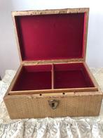 Doos (2) - Leder, Hout, Textiel, Belangrijk houten doos