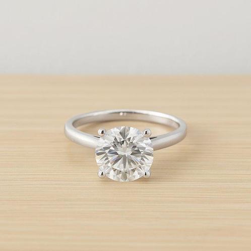 Sans Prix de Réserve - Bague - 18 carats Or blanc - 6.05ct., Handtassen en Accessoires, Ringen
